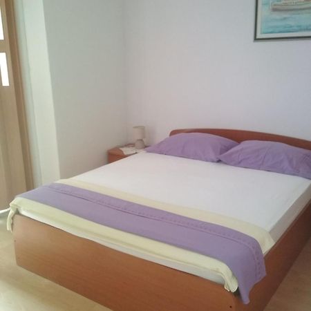 Apartmani Carevic 巴什卡沃达 外观 照片