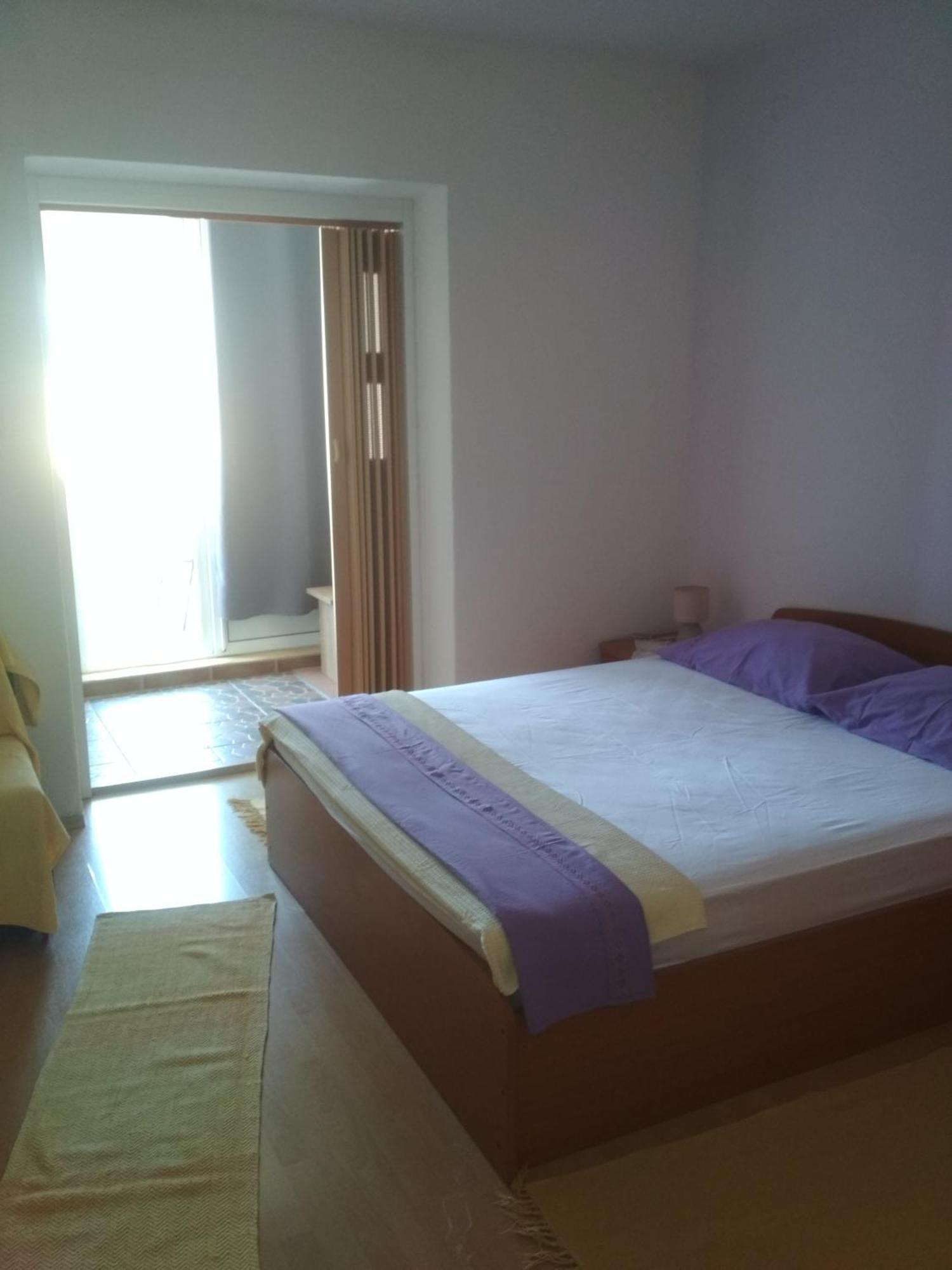 Apartmani Carevic 巴什卡沃达 外观 照片